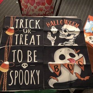 Halloween Themed Pillow Cases Set Nwots
